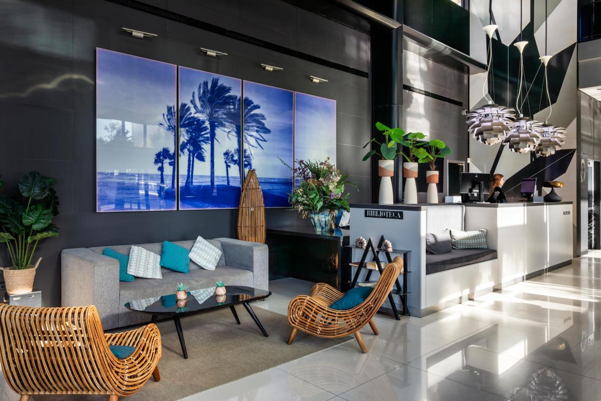 Catalonia Malaga Hotel Exterior photo