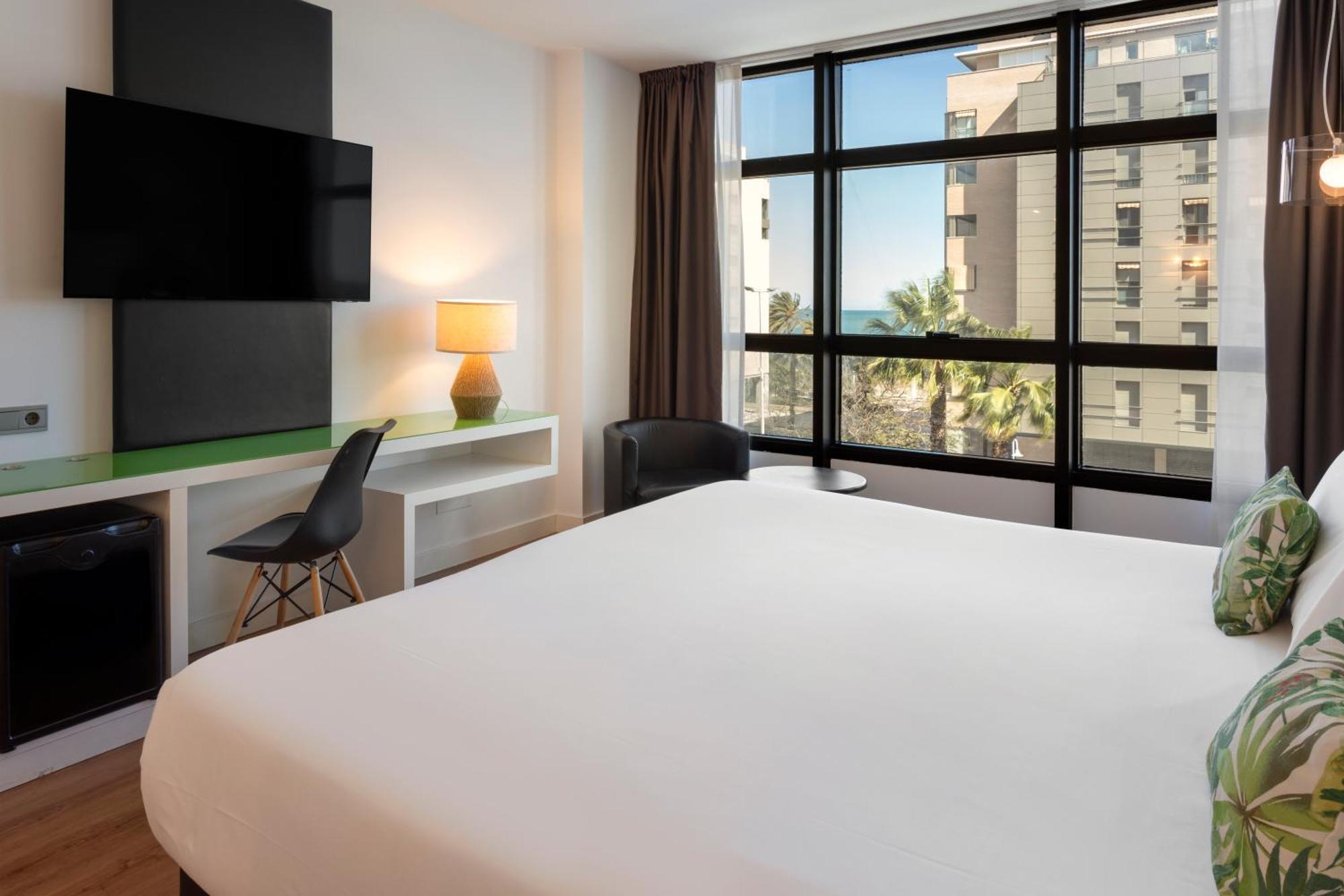 Catalonia Malaga Hotel Exterior photo